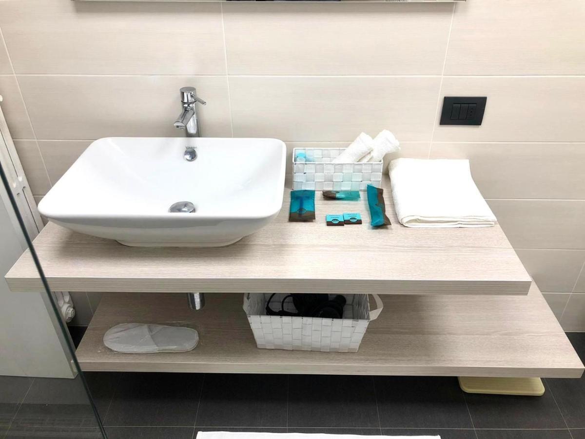 Relais 7.20 Apartment Gallarate Bagian luar foto